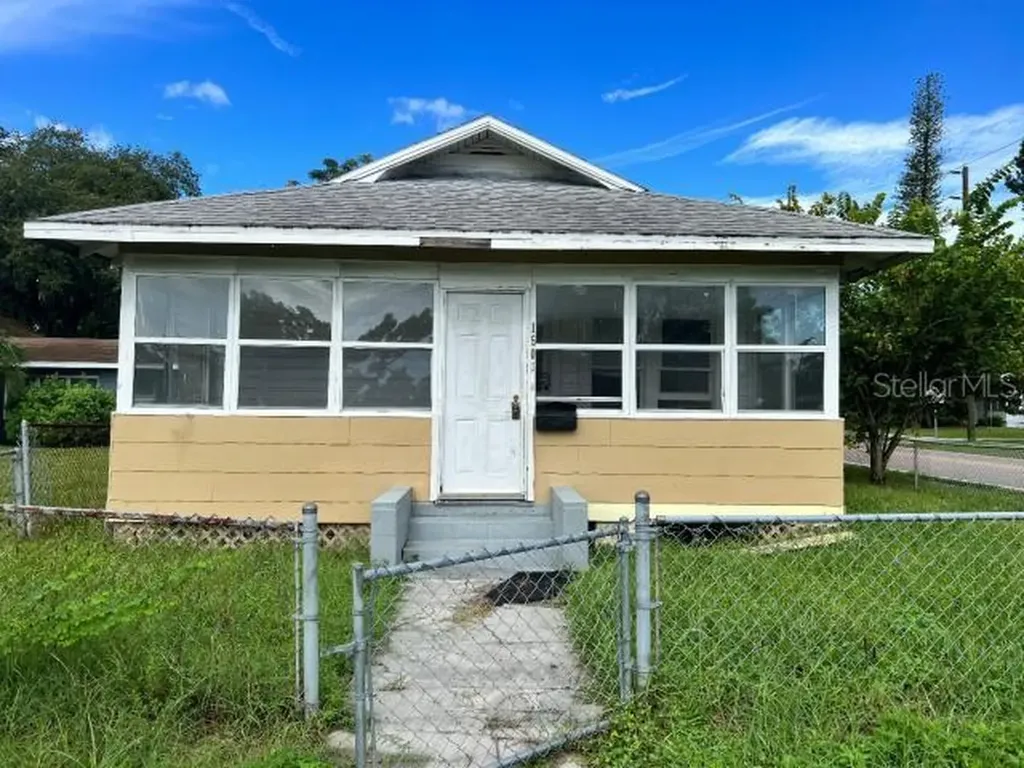 1501 Newark Street S St Petersburg FL 33711