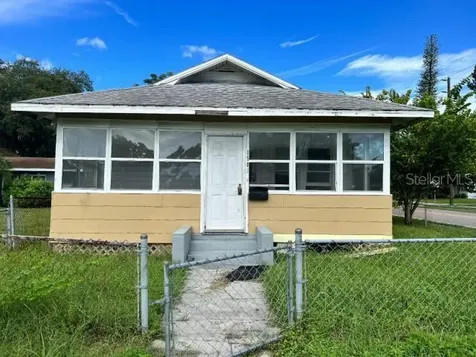 1501 Newark Street S St Petersburg FL 33711