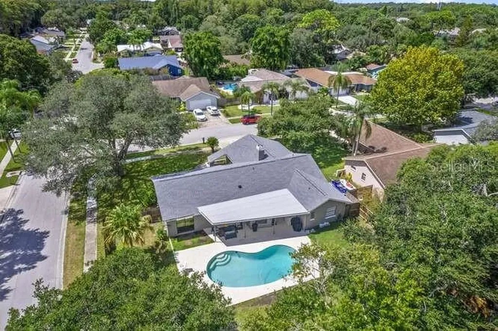 3594 Scarlet Tanager Drive Palm Harbor FL 34683