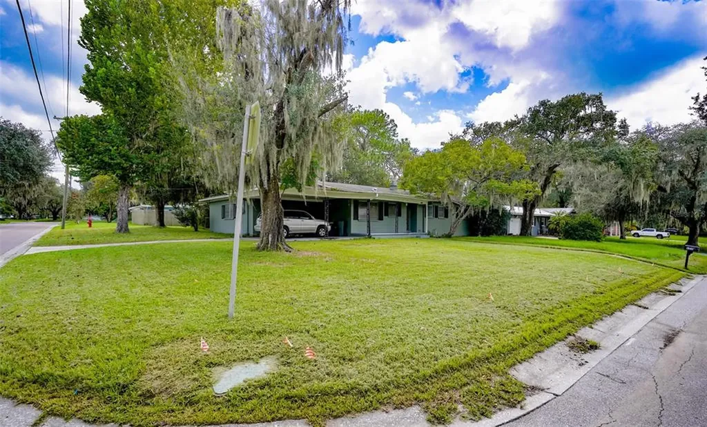 2210 W Helen Circle Bartow FL 33830