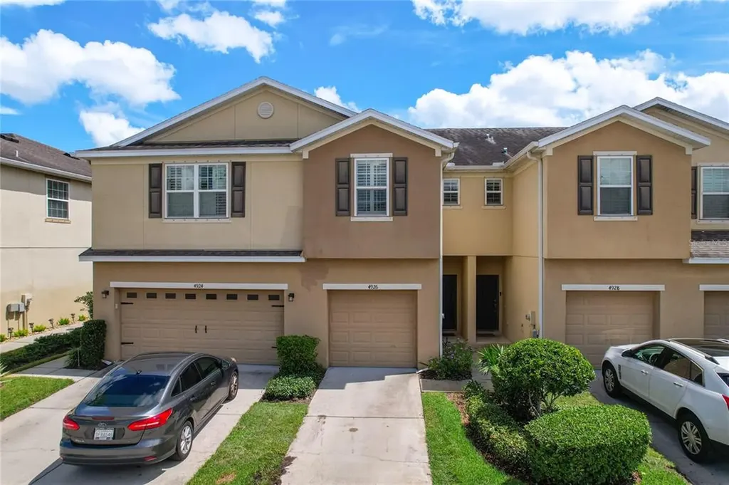 4926 White Sanderling Court Tampa FL 33619