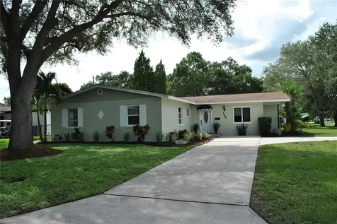 7892 12th Street N St Petersburg FL 33702