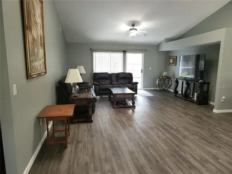 18534 Otterwood Avenue Tampa FL 33647