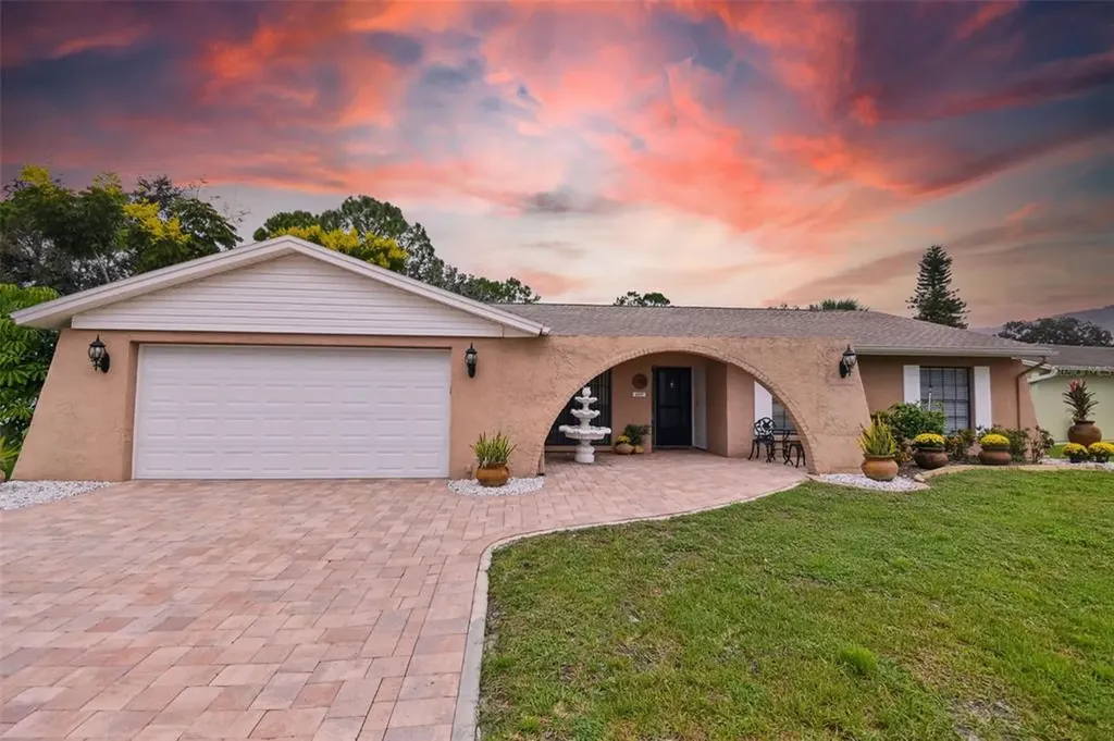 4707 Green Pastures Court Tampa FL 33624