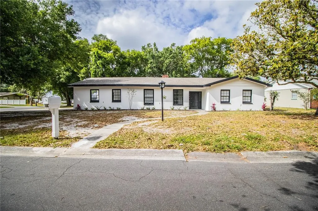 2017 Hallmark Court Lakeland FL 33803
