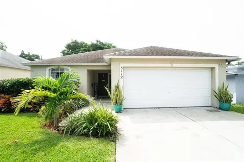 5112 17th Avenue N St Petersburg FL 33710