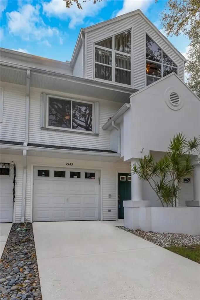 9949 Indian Key Trail Seminole FL 33776