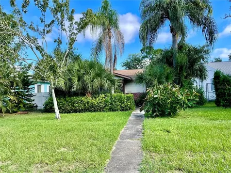 5145 17th Avenue N St Petersburg FL 33710