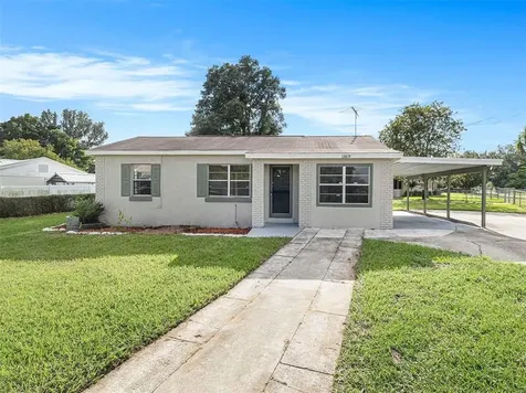 13819 2nd Street Dade City FL 33525