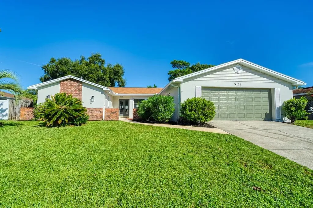 521 Green Briar Boulevard Altamonte Springs FL 32714