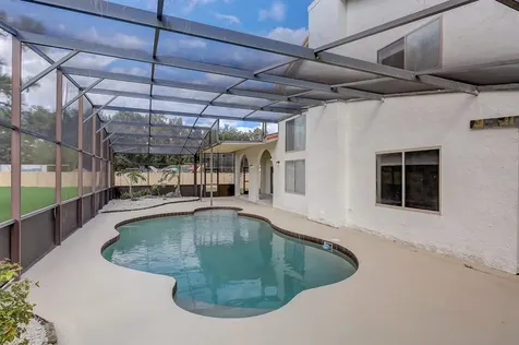 2424 Ravendale Court Kissimmee FL 34758