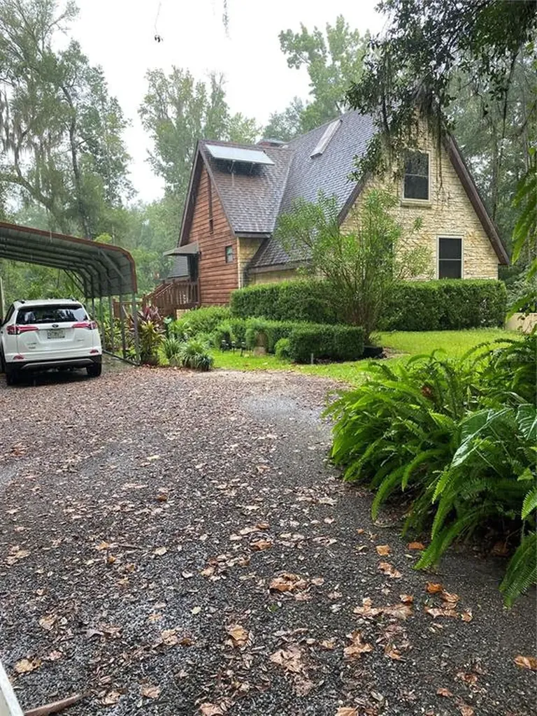 8910 E County Road 225 Gainesville FL 32609