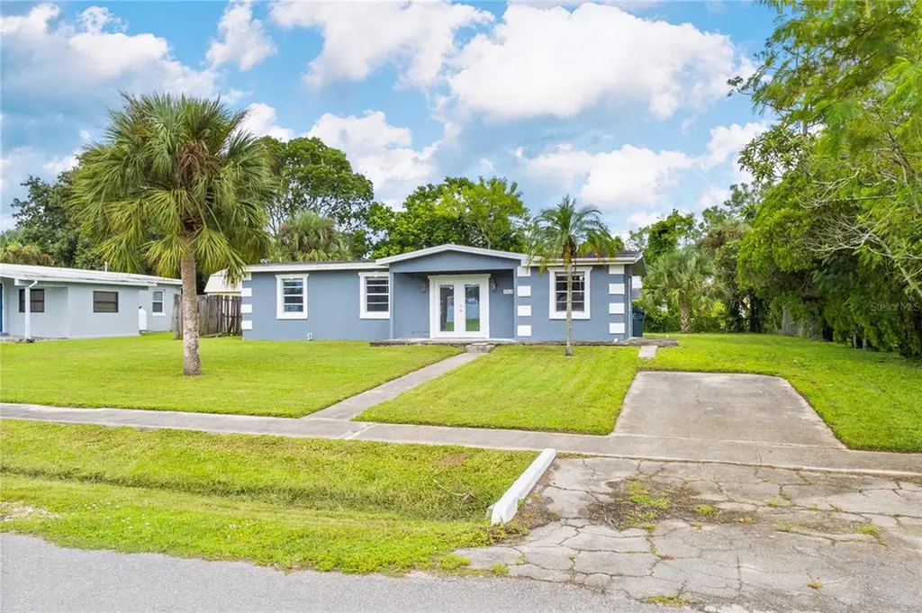 7912 Hyde Park Avenue North Port FL 34287