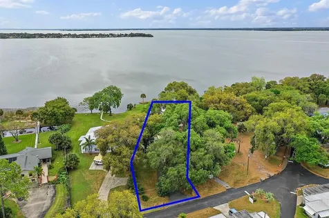 608 N Shore Drive Leesburg FL 34748