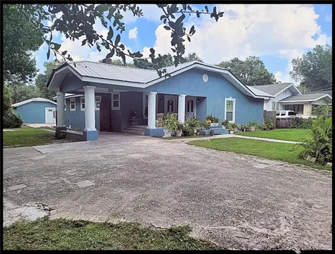 922 E Mcberry Street Tampa FL 33603