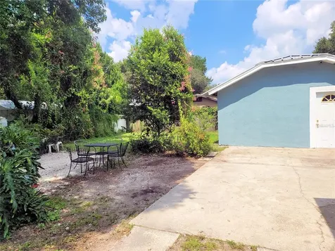 922 E Mcberry Street Tampa FL 33603
