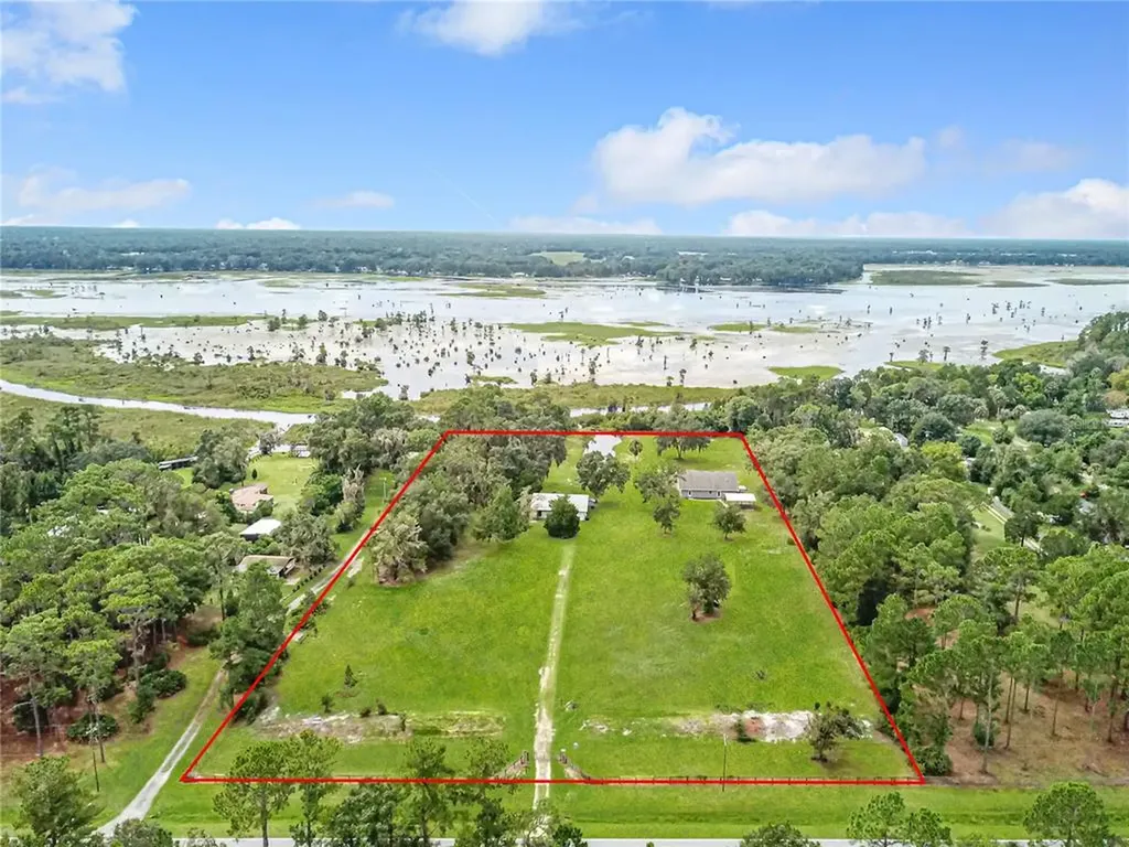13730 Highway 40 E Dunnellon FL 34431