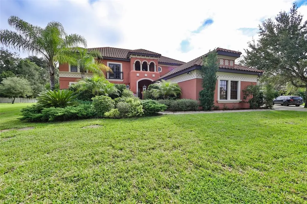 9413 Lisbon Street Seffner FL 33584