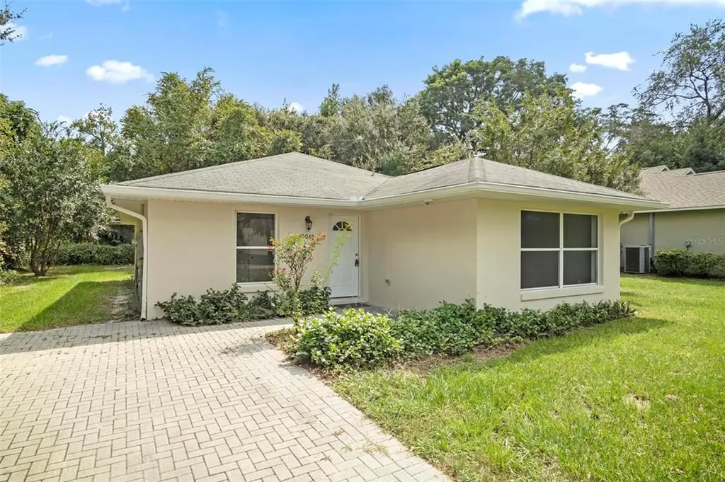 40046 Camphor Road Lady Lake FL 32159
