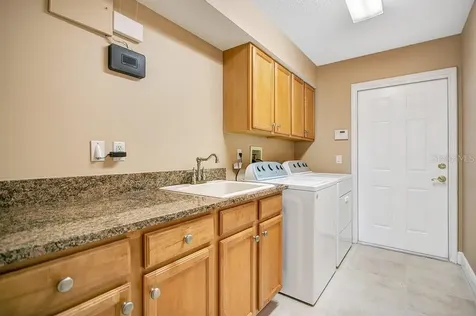 7569 Park Springs Circle Orlando FL 32835