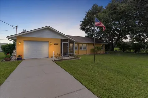40216 Gator Lake Road Lady Lake FL 32159
