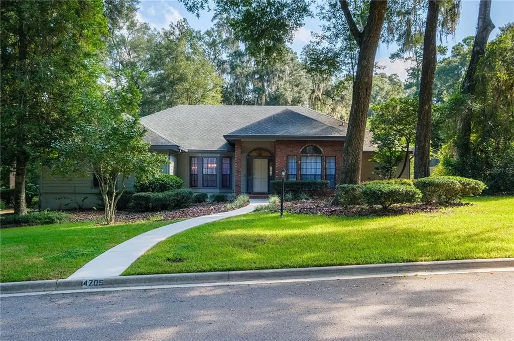 4705 SW 88th Drive Gainesville FL 32608