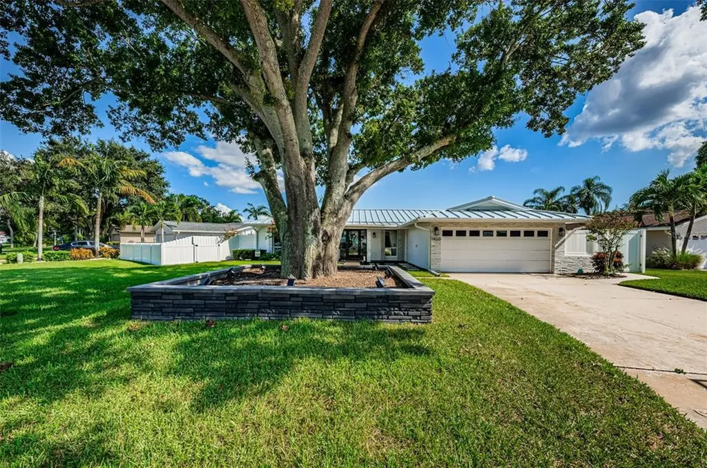 1400 52nd Avenue NE St Petersburg FL 33703