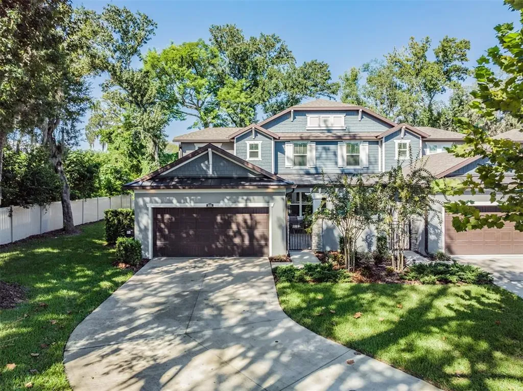 8606 Villa Square Court Tampa FL 33614