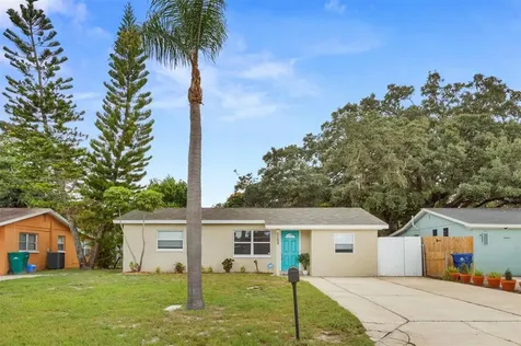 6269 50th Avenue N St Petersburg FL 33709
