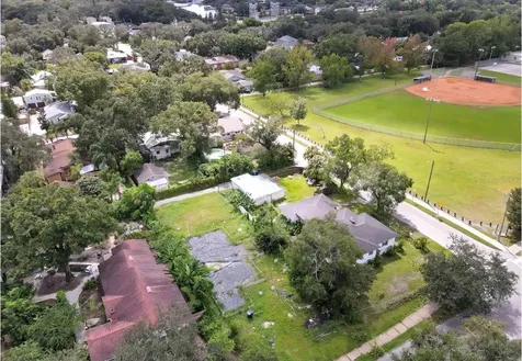 310 W Henry Avenue Tampa FL 33604