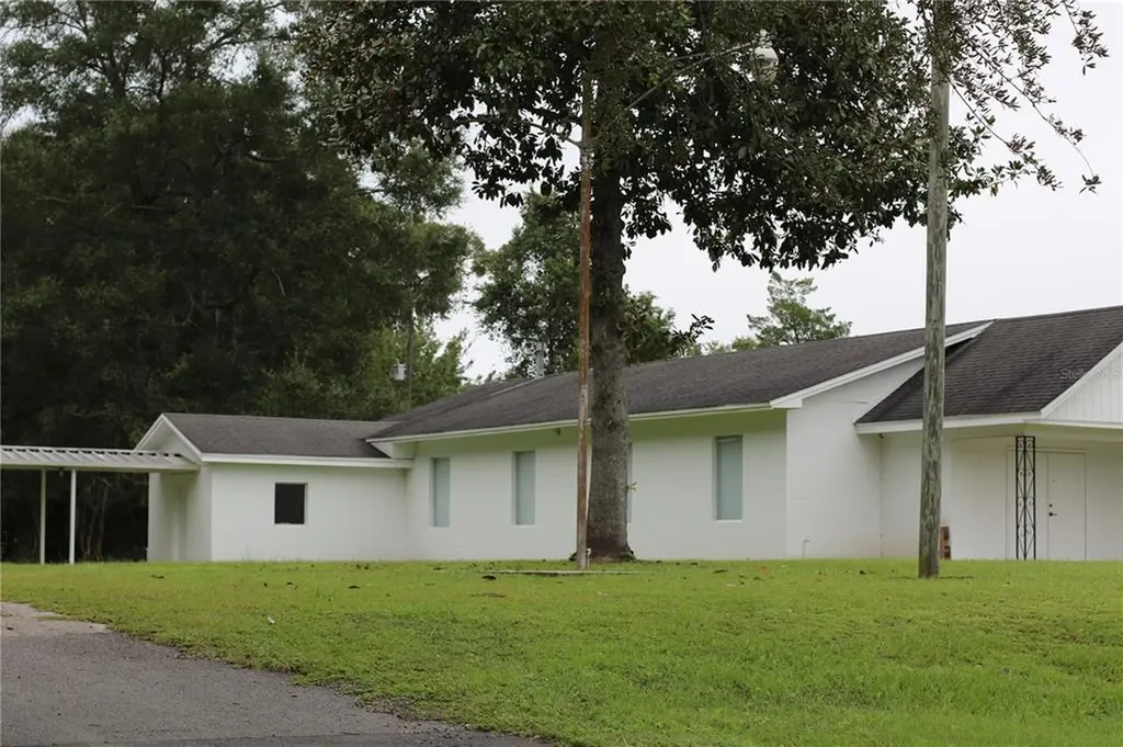 16313 NW Us Highway 441 Alachua FL 32615