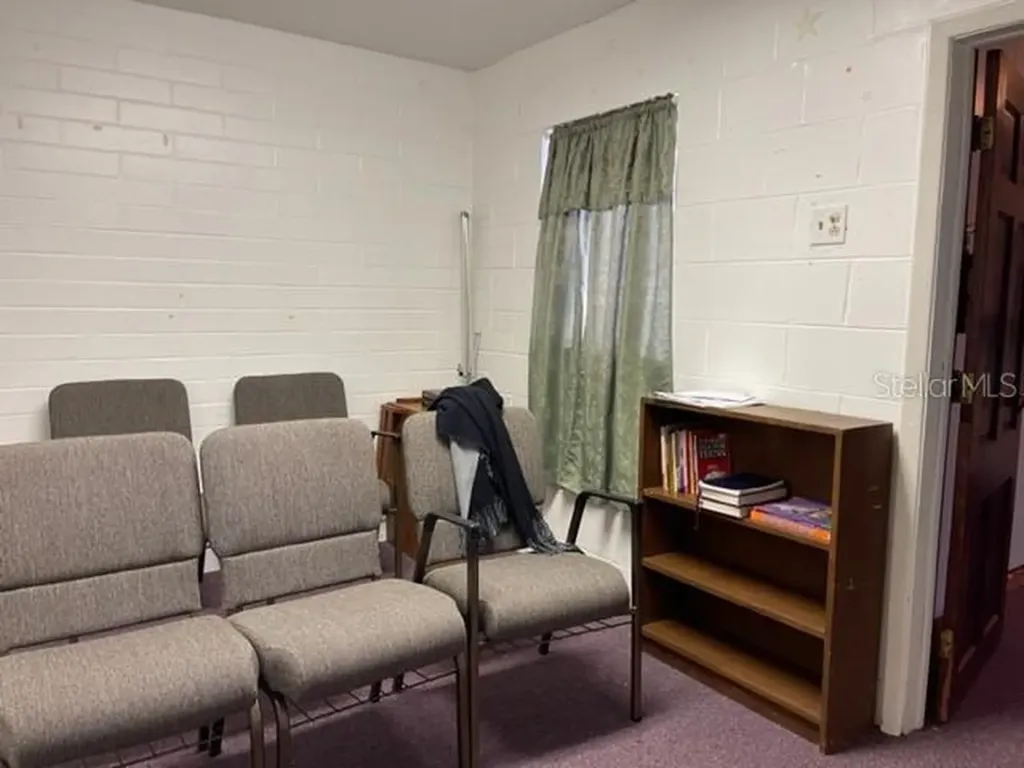 16313 NW Us Highway 441 Alachua FL 32615