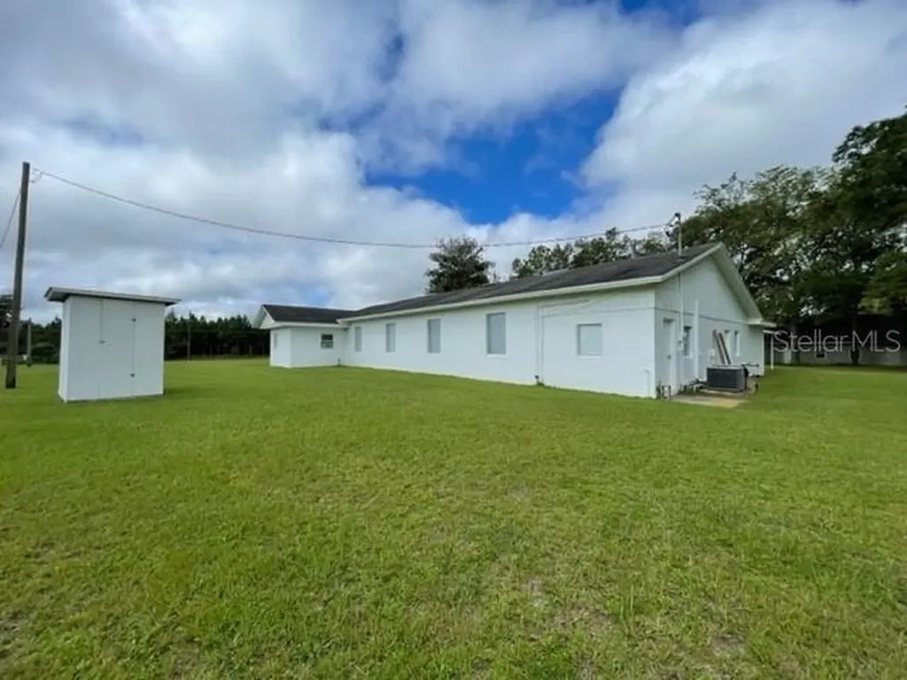 16313 NW Us Highway 441 Alachua FL 32615