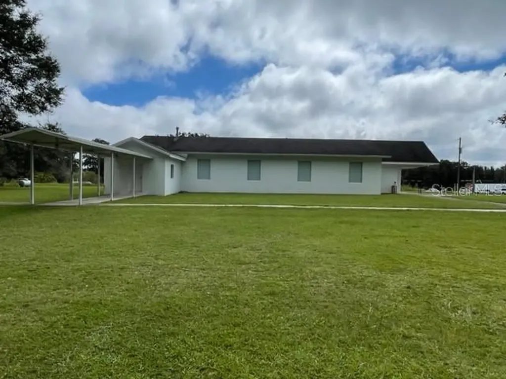 16313 NW Us Highway 441 Alachua FL 32615