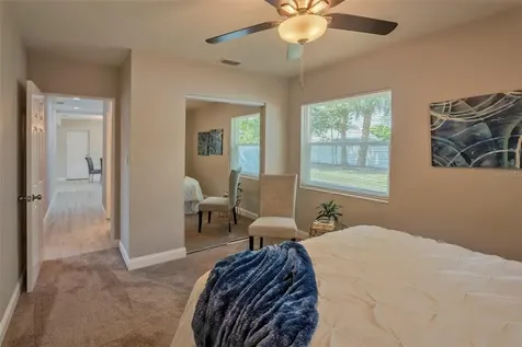 3893 22nd Avenue N St Petersburg FL 33713