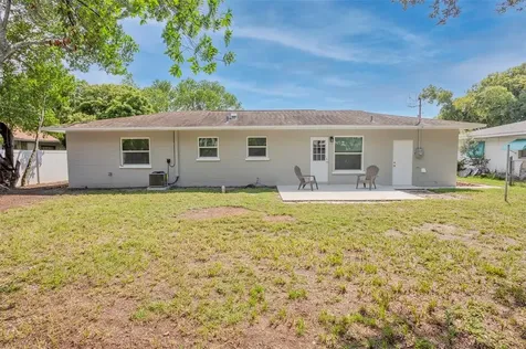 3893 22nd Avenue N St Petersburg FL 33713