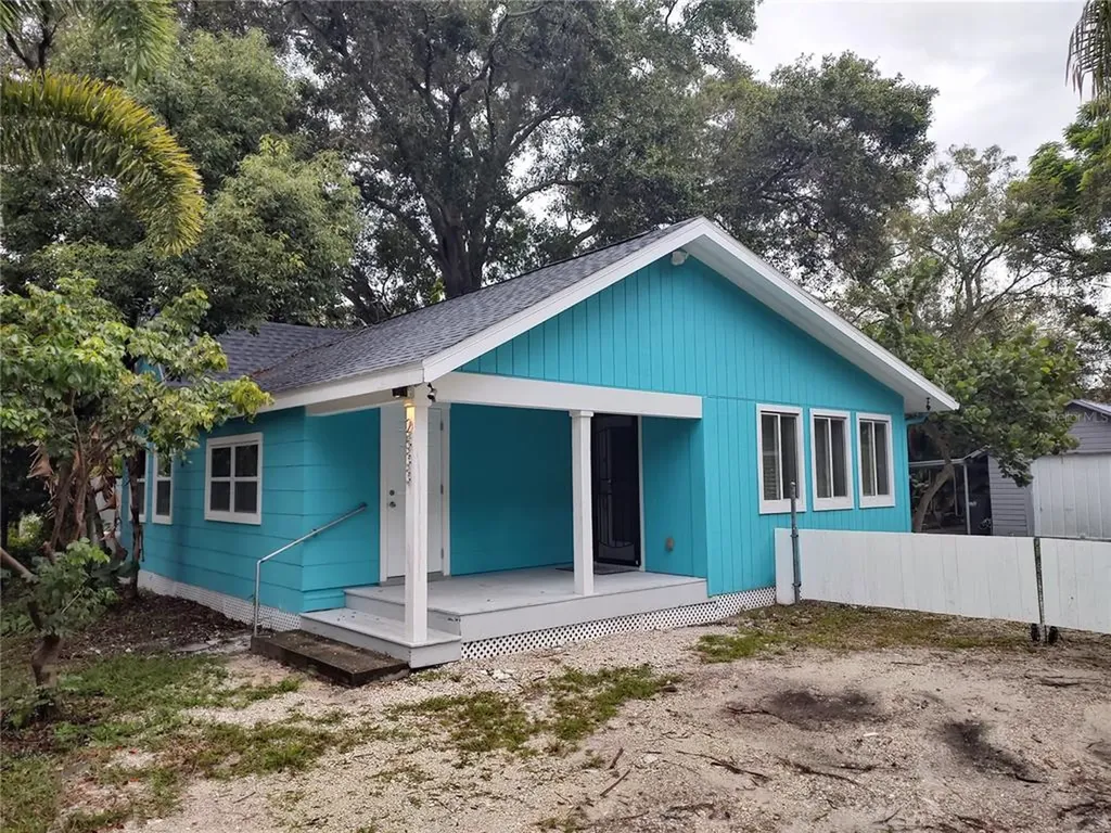 2533 49th Avenue N St Petersburg FL 33714