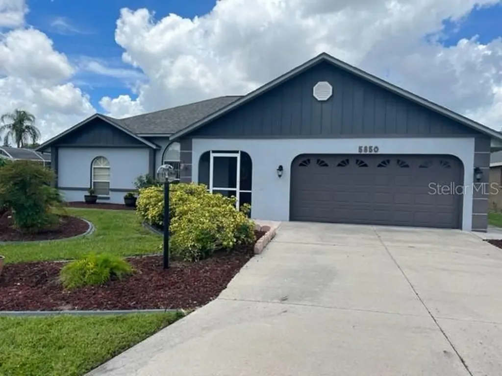 5850 Helen Way Sarasota FL 34243
