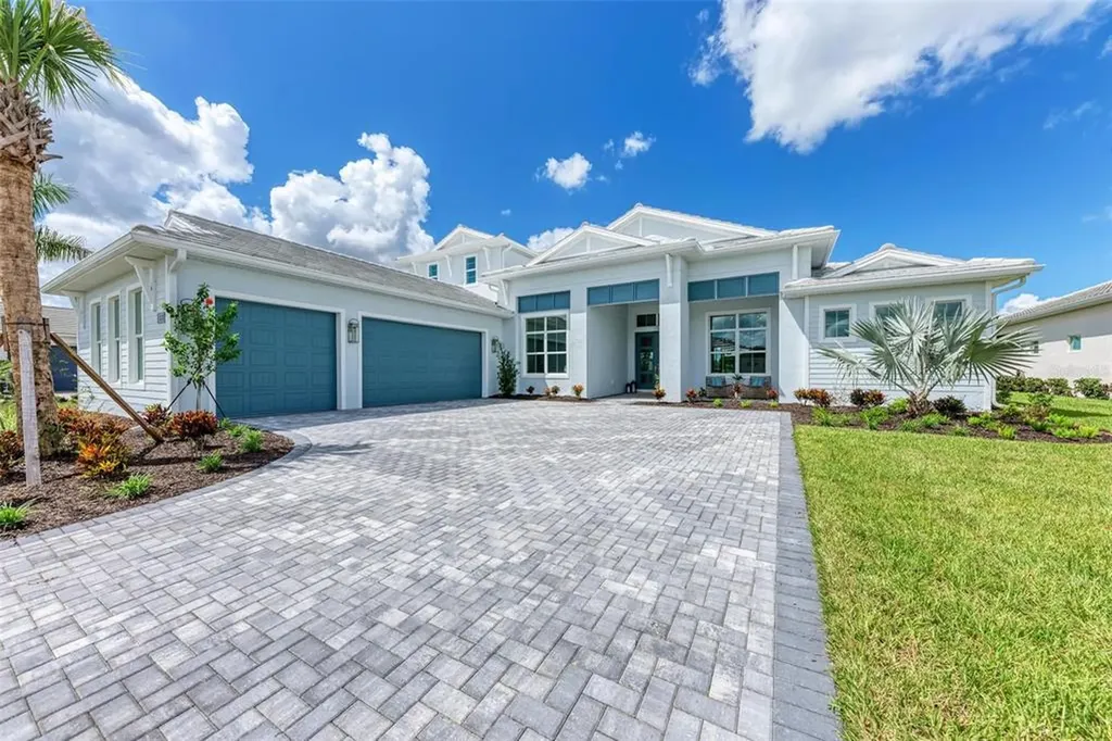 8331 Redonda Loop Bradenton FL 34202