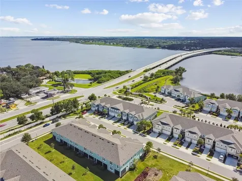 2216 Sunset Wind Loop Oldsmar FL 34677