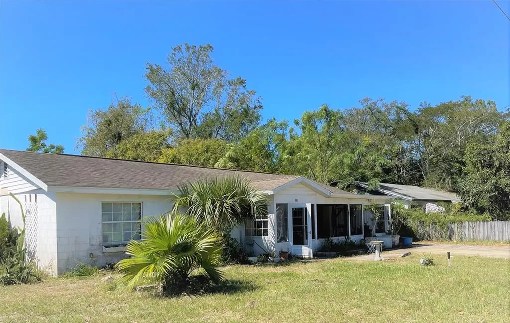235 Valencia Road Debary FL 32713