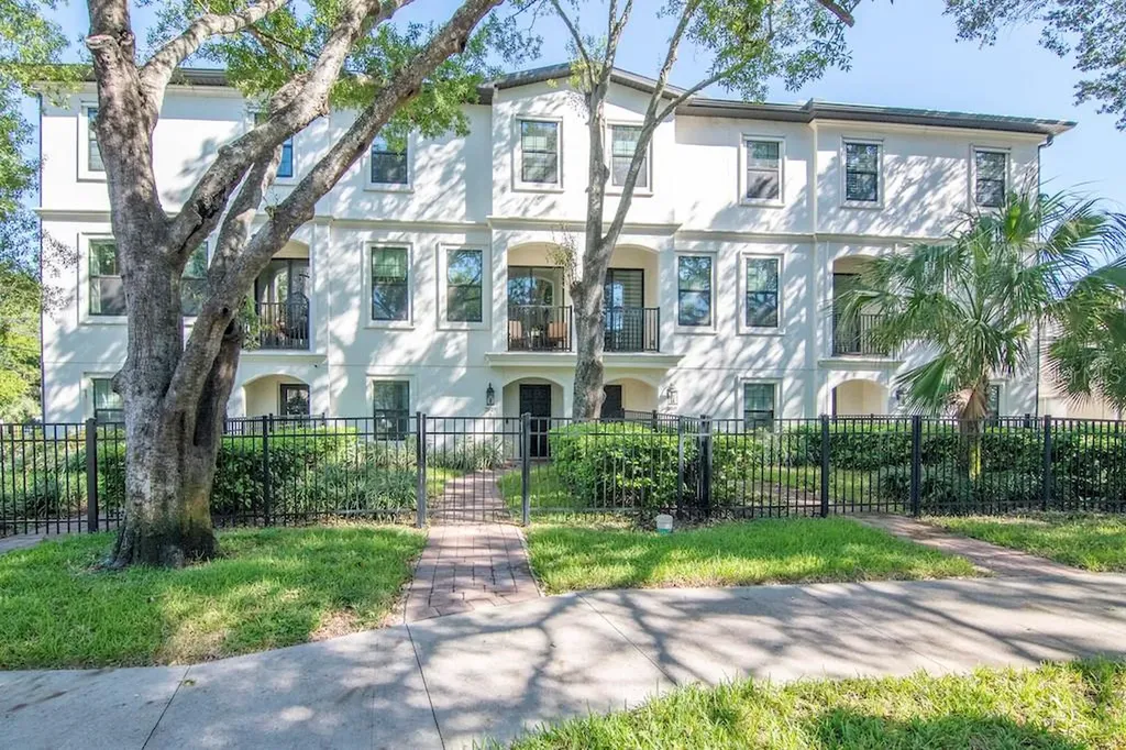 2819 W Horatio Street Tampa FL 33609