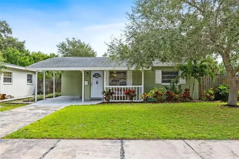 8028 26th Avenue N St Petersburg FL 33710