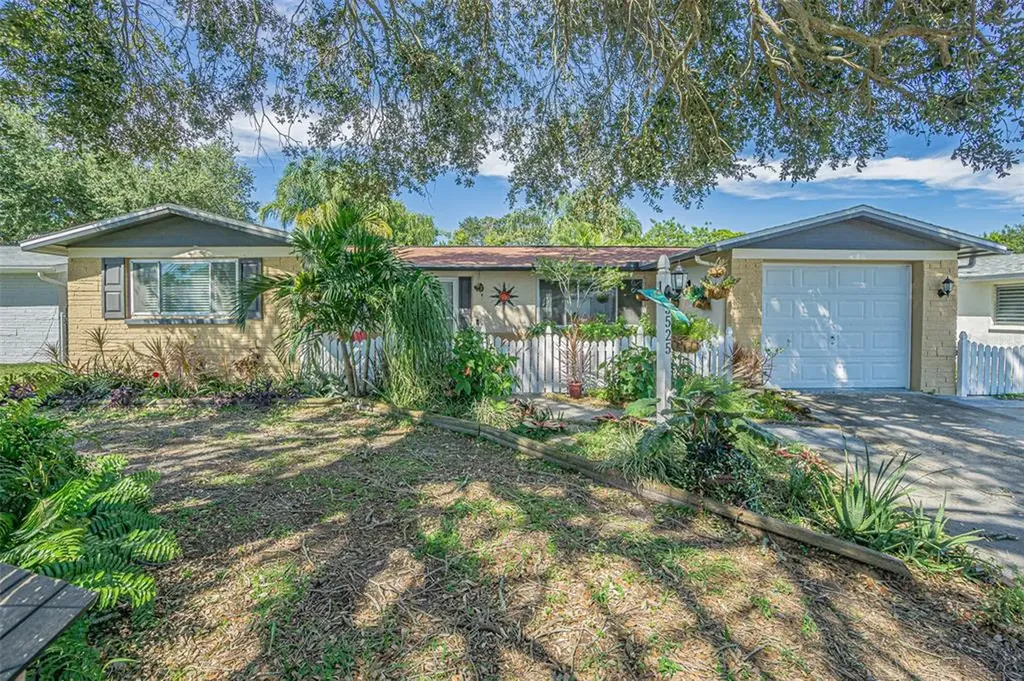 3525 Darlington Road Holiday FL 34691