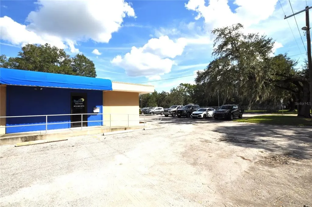 1707 W Reynolds Street Plant City FL 33563