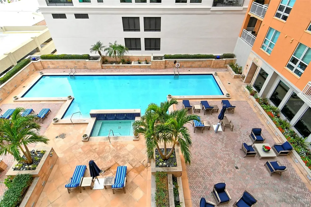 1350 Main Street Sarasota FL 34236