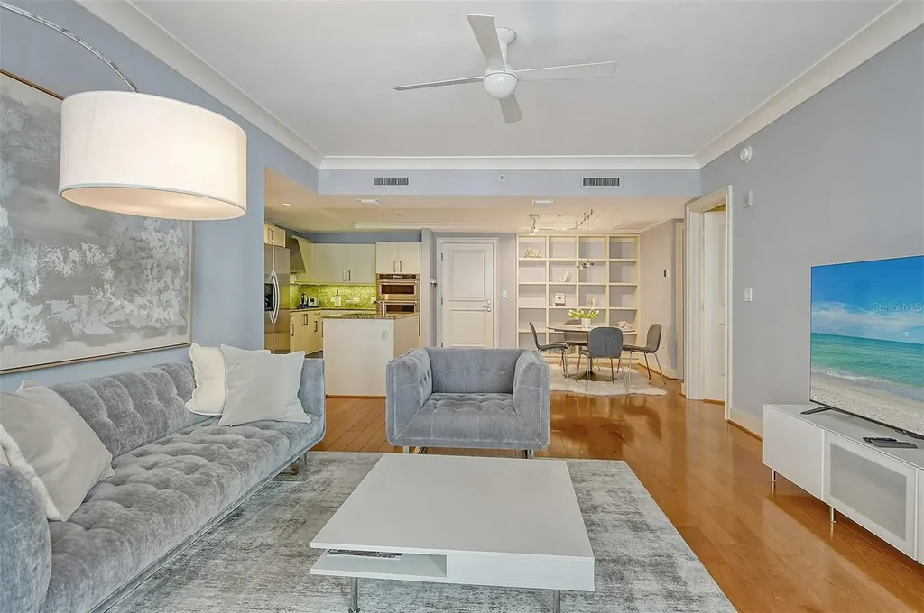 1350 Main Street Sarasota FL 34236