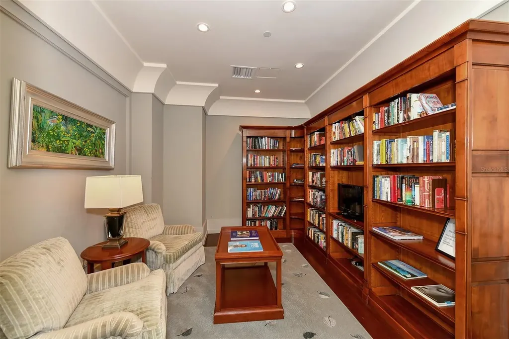 1350 Main Street Sarasota FL 34236
