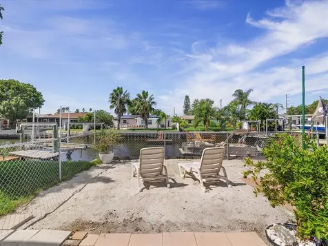13711 Leslie Drive Hudson FL 34667