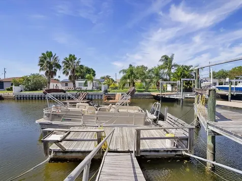 13711 Leslie Drive Hudson FL 34667